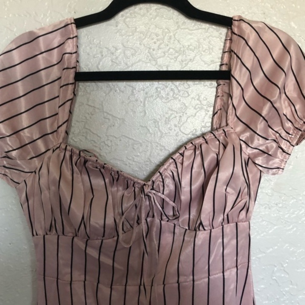 Pink stripe bubble, sweetheart line dress - Picture 4 of 8